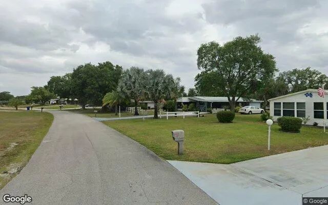 Decorative background for 0.55 Acres in Sebring - Highlands County, FL image 5