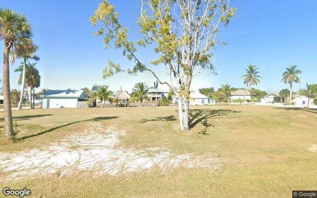 0.4 Acres in Saint James City - Lee County, FL - Image 4