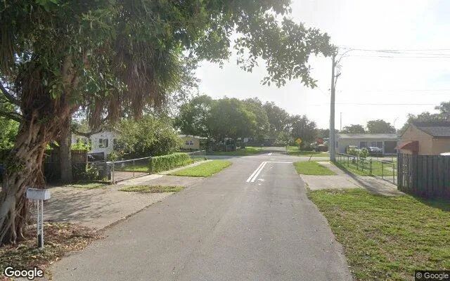 Decorative background for 0.14 Acres in Hollywood - Broward County, FL image 5
