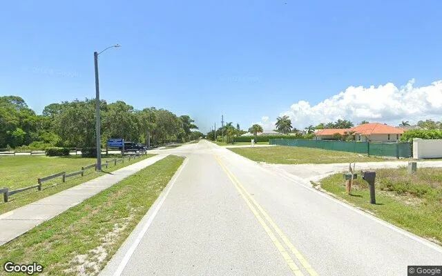 Decorative background for 0.55 Acres in Hobe Sound - Martin County, FL image 5