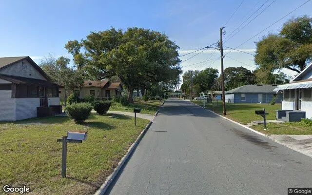 Decorative background for 0.1 Acres in Lakeland - Polk County, FL image 5