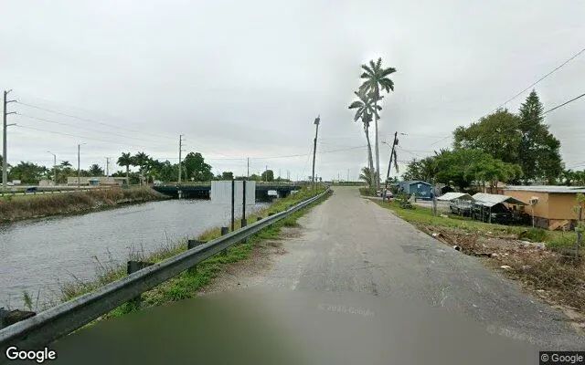 Decorative background for 0.15 Acres in South Bay - Palm Beach County, FL image 5