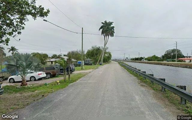 Decorative background for 0.15 Acres in South Bay - Palm Beach County, FL image 6
