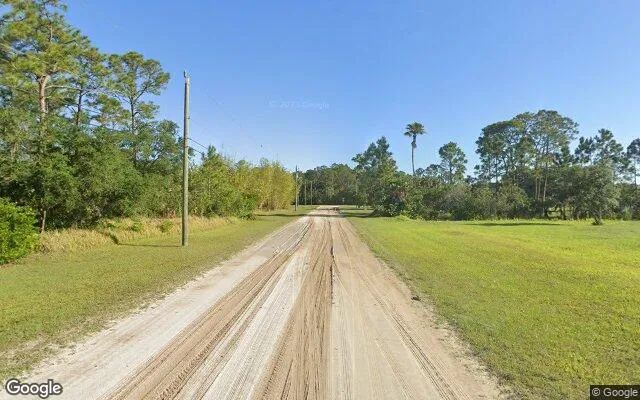 Decorative background for 2.2 Acres in Malabar - Brevard County, FL image 5