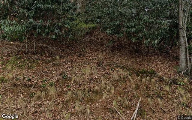 0.97 Acres in Franklin - Macon County, NC - Image 4