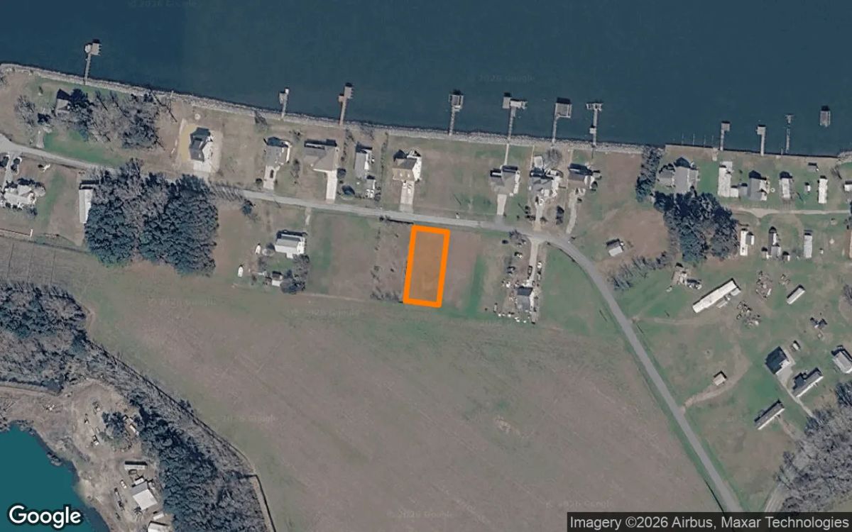 0.32 Acres in Columbia - Tyrrell County, NC - Main image