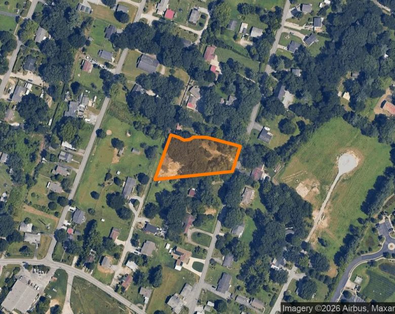 1.01 Acres in Flat Rock - Henderson County, NC in Henderson County, NC
