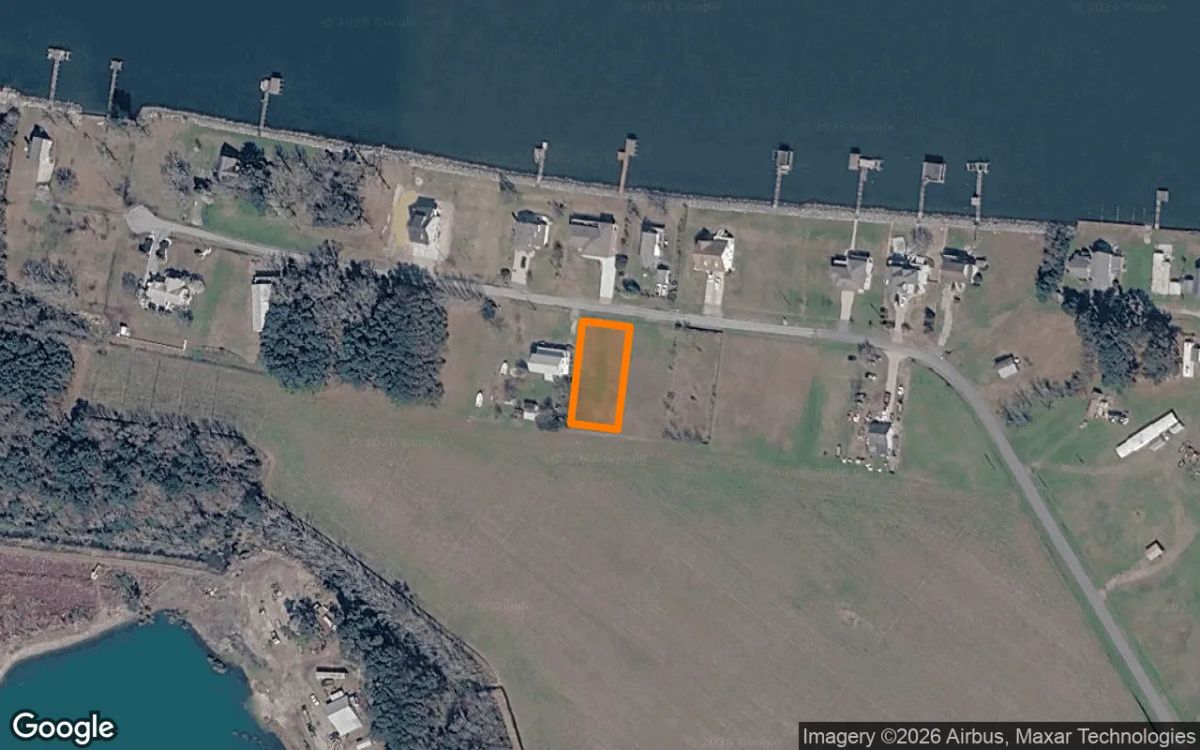 0.32 Acres in Columbia - Tyrrell County, NC - Main image