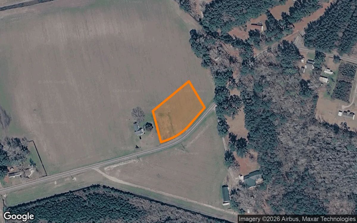 1.26 Acres in Columbia - Tyrrell County, NC - Main image
