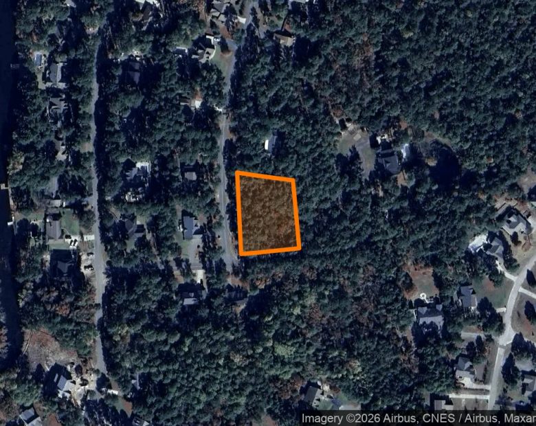 0.88 Acres in Whispering Pines - Moore County, NC in Moore County, NC