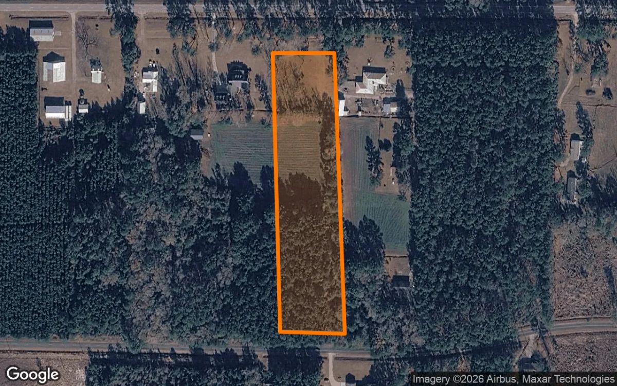 4.55 Acres in Lake Waccamaw - Columbus County, NC - Main image