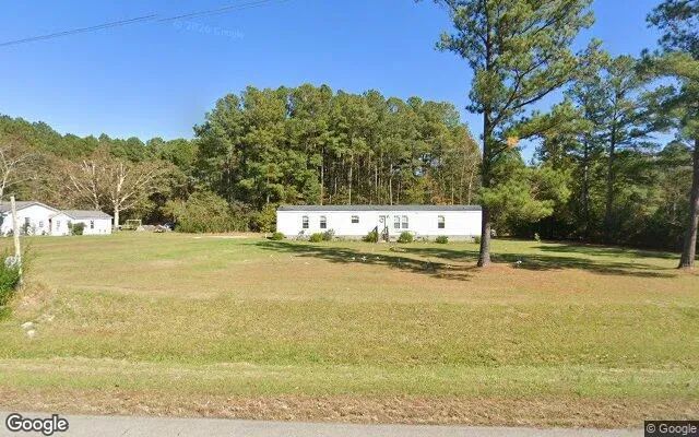 1.36 Acres in Burgaw - Pender County, NC - Image 4