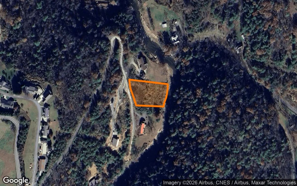 0.87 Acres in Marshall - Madison County, NC - Main image