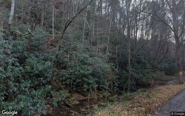 0.87 Acres in Marshall - Madison County, NC in Madison County, NC