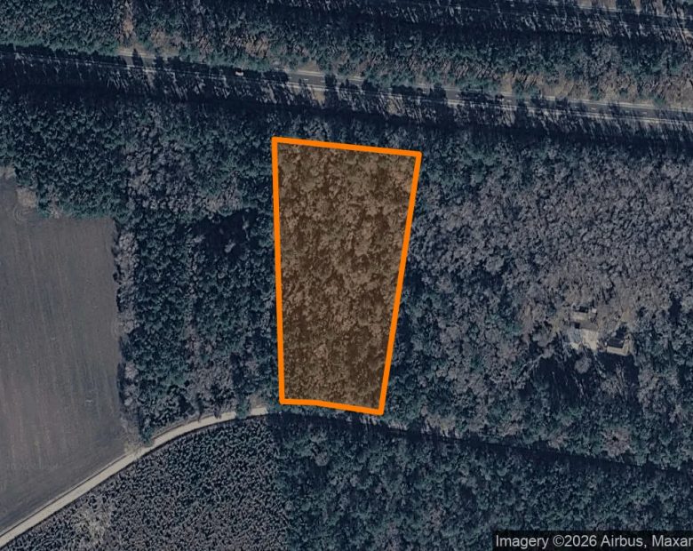 4.01 Acres in Lake Waccamaw - Columbus County, NC in Columbus County, NC