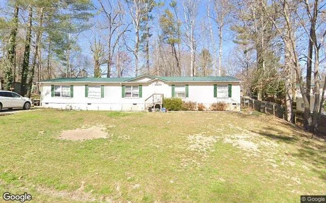 0.32 Acres in Hendersonville - Henderson County, NC in Henderson County, NC