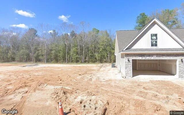 0.43 Acres in Raeford - Hoke County, NC in Hoke County, NC
