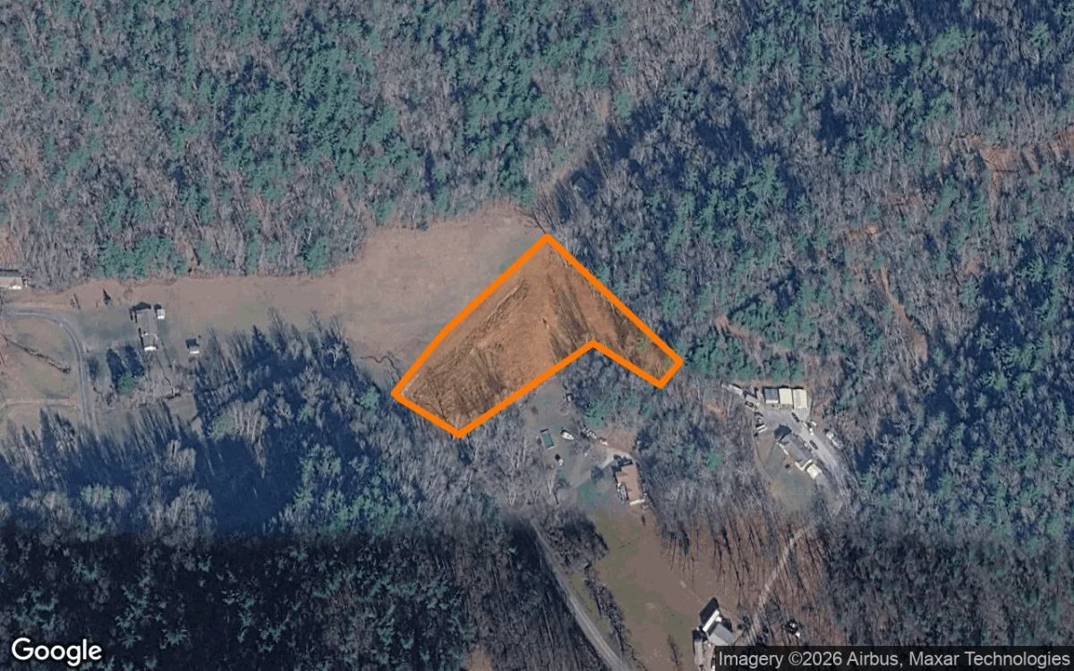 1.97 Acres in Robbinsville - Graham County, NC - Main image