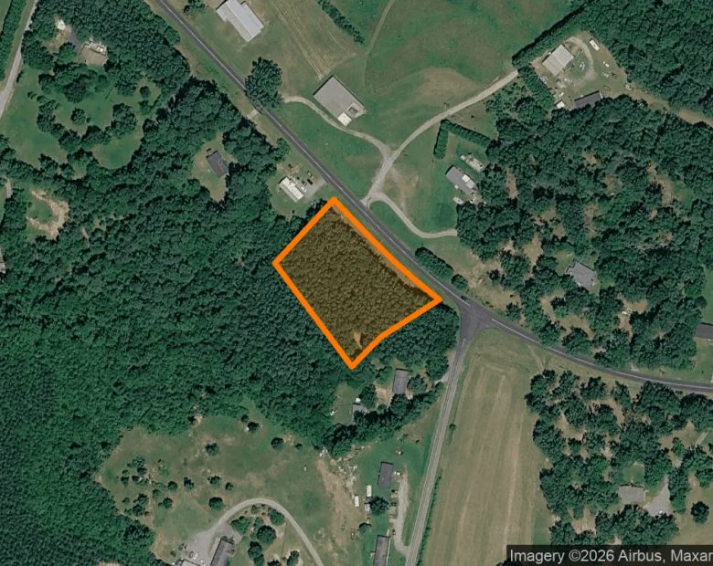 1.5 Acres in Columbus - Polk County, NC in Polk County, NC