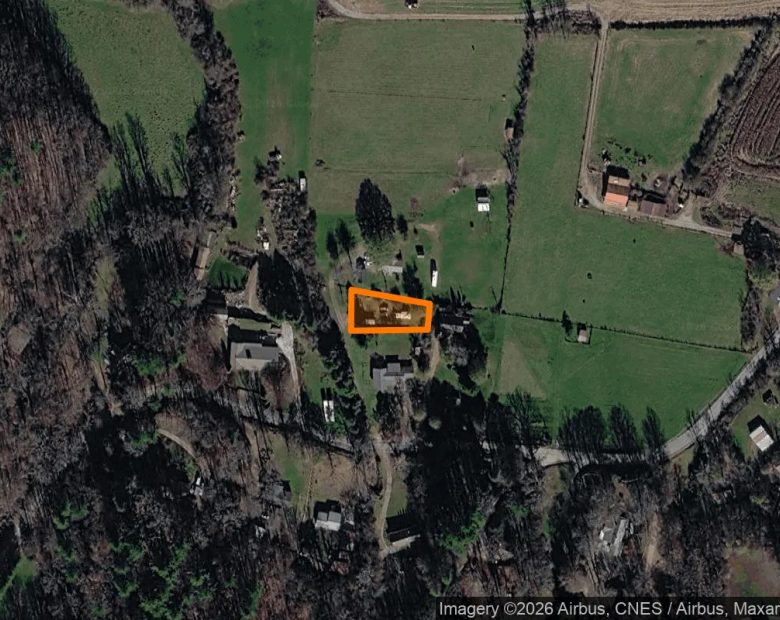 0.25 Acres in Brevard - Transylvania County, NC in Transylvania County, NC