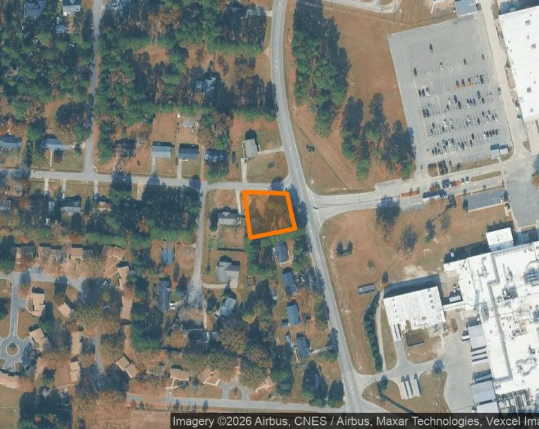 0.37 Acres in Raeford - Hoke County, NC in Hoke County, NC