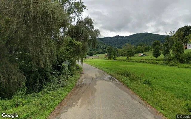 Decorative background for 1.24 Acres in Canton - Haywood County, NC image 5