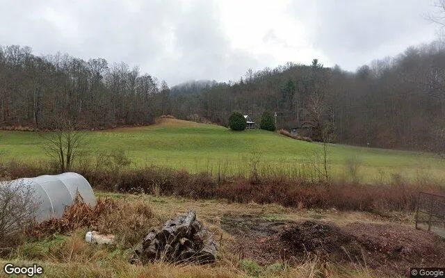 1.1 Acres in Marshall - Madison County, NC in Madison County, NC