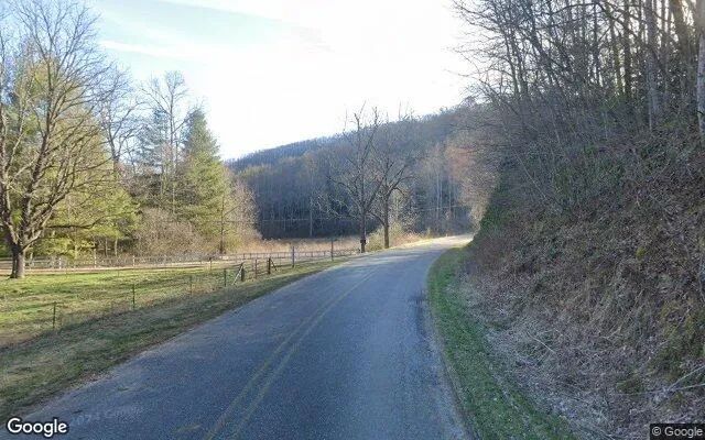 Decorative background for 0.86 Acres in Franklin - Macon County, NC image 6