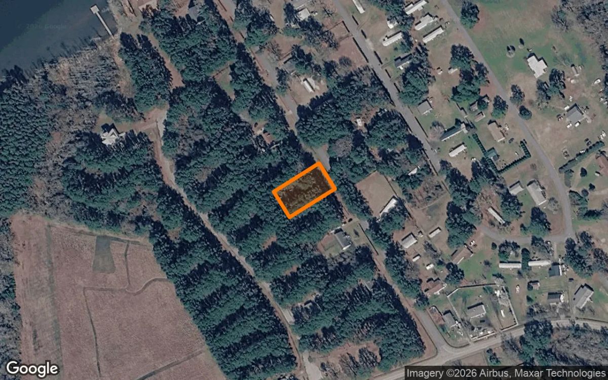 0.41 Acres in Columbia - Tyrrell County, NC - Main image