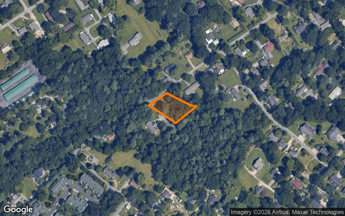 0.55 Acres in Hendersonville - Henderson County, NC - Main image