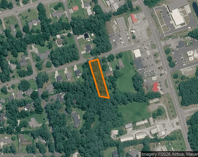 0.51 Acres in Burgaw - Pender County, NC in Pender County, NC