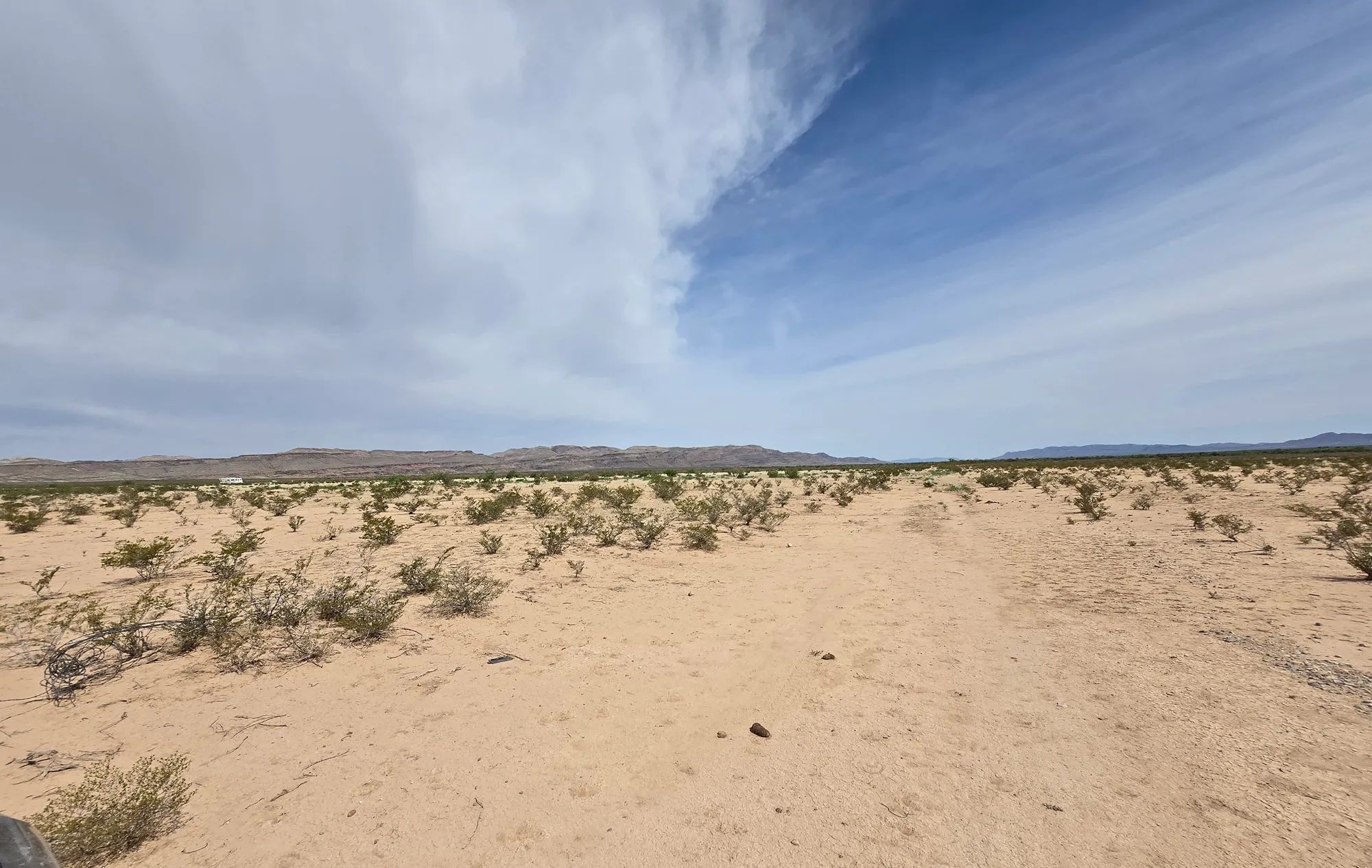 10 Acres with no zoning—Town Close, Neighbors Far in Culberson County, TX