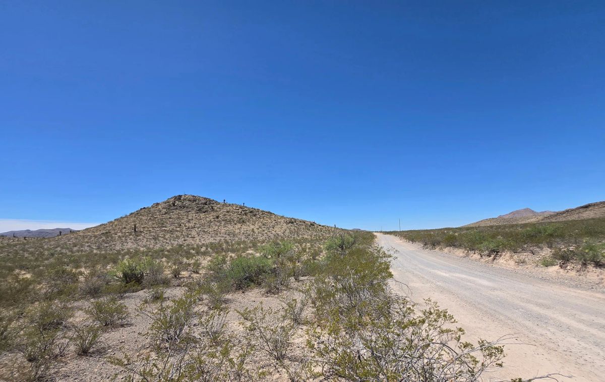 Decorative background for 31.4 Acres with Power, Road Frontage & Mountain Views image 19