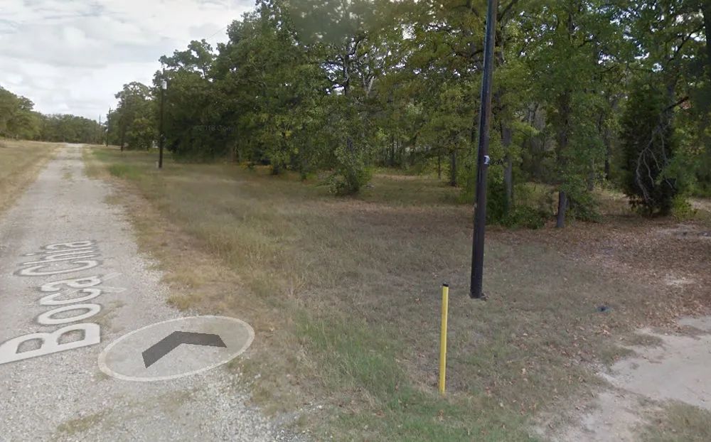 Decorative background for Boca Chica, Malakoff, TX. Point La Vista Lot 7, Cedar Creek Lake! Ready to Build! image 8