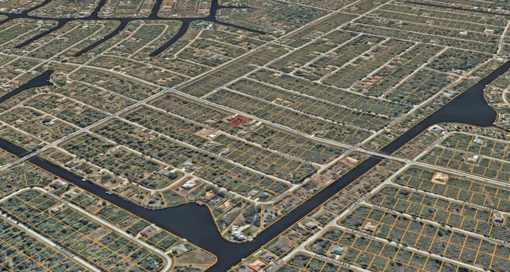 Decorative background for Port Charlotte, Florida – 14186 Ingraham Blvd – South Gulf Cove 1/4 Acre, County Water & Sewer, Minutes to Gulf Coast Beaches! image 8