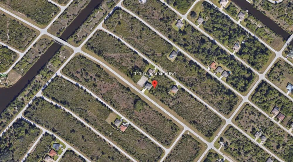 Decorative background for Port Charlotte, Florida – 14186 Ingraham Blvd – South Gulf Cove 1/4 Acre, County Water & Sewer, Minutes to Gulf Coast Beaches! image 9