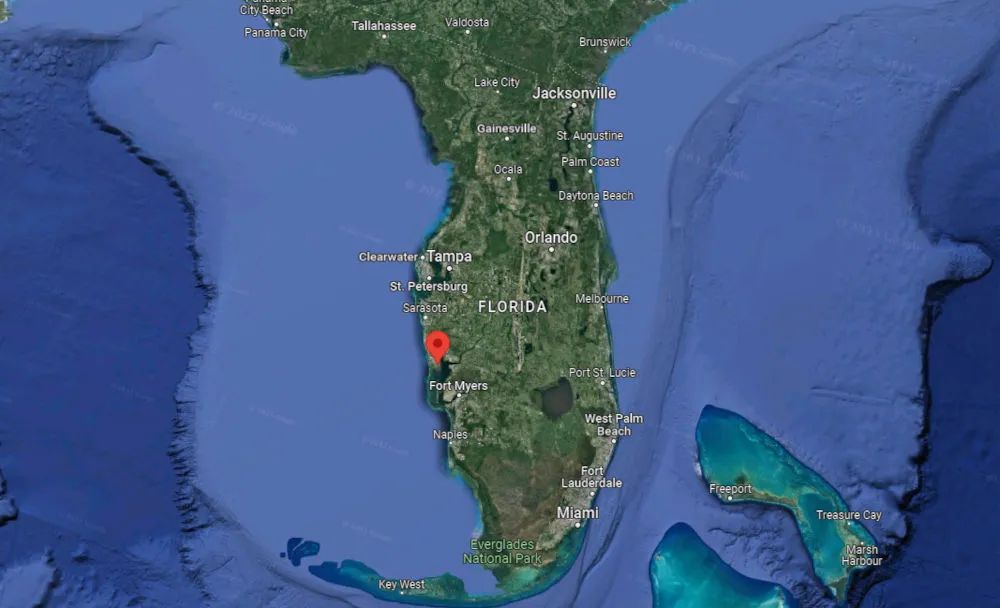 Decorative background for Port Charlotte, Florida – 14186 Ingraham Blvd – South Gulf Cove 1/4 Acre, County Water & Sewer, Minutes to Gulf Coast Beaches! image 14