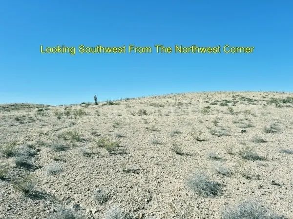 Decorative background for Sky High Ranches - Unit 5, Lot 14 image 8