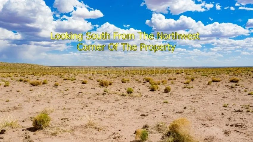 Decorative background for Sun Valley - Beautiful Property Near I-40 image 7