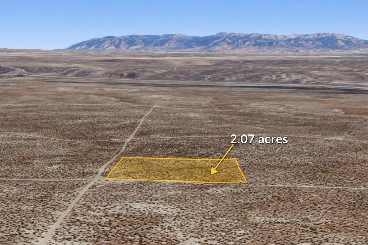 Decorative background for Your Desert Playground – 2.07 Acres Ryndon, NV image 11