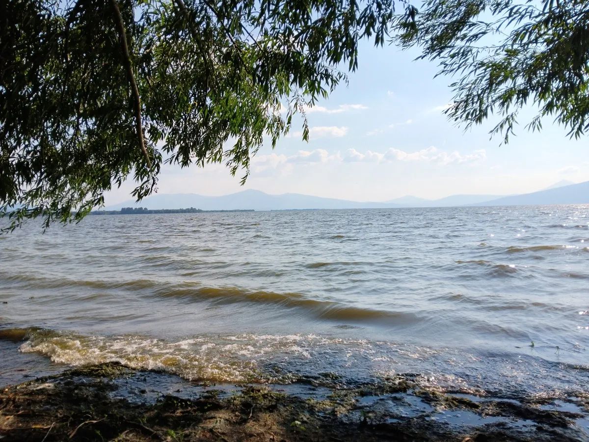 Decorative background for 1-Acre Residential Lot in Gated Community with Power, Lake Views & Private Lake Access – Chiloquin, OR image 14