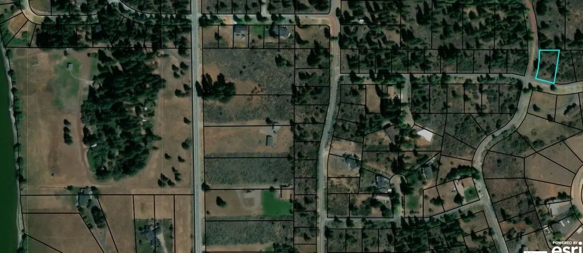 .39 Acre Corner Lot with Utilities & Private Lake Access – Oregon Shores 2, Chiloquin, Oregon in Klamath County, OR