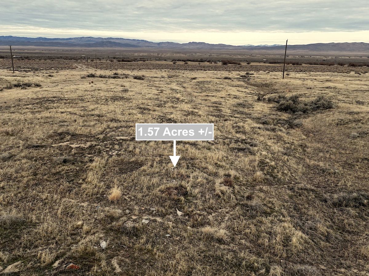 Decorative background for 1.57 Acres Land For Sale In Lovelock NV image 6