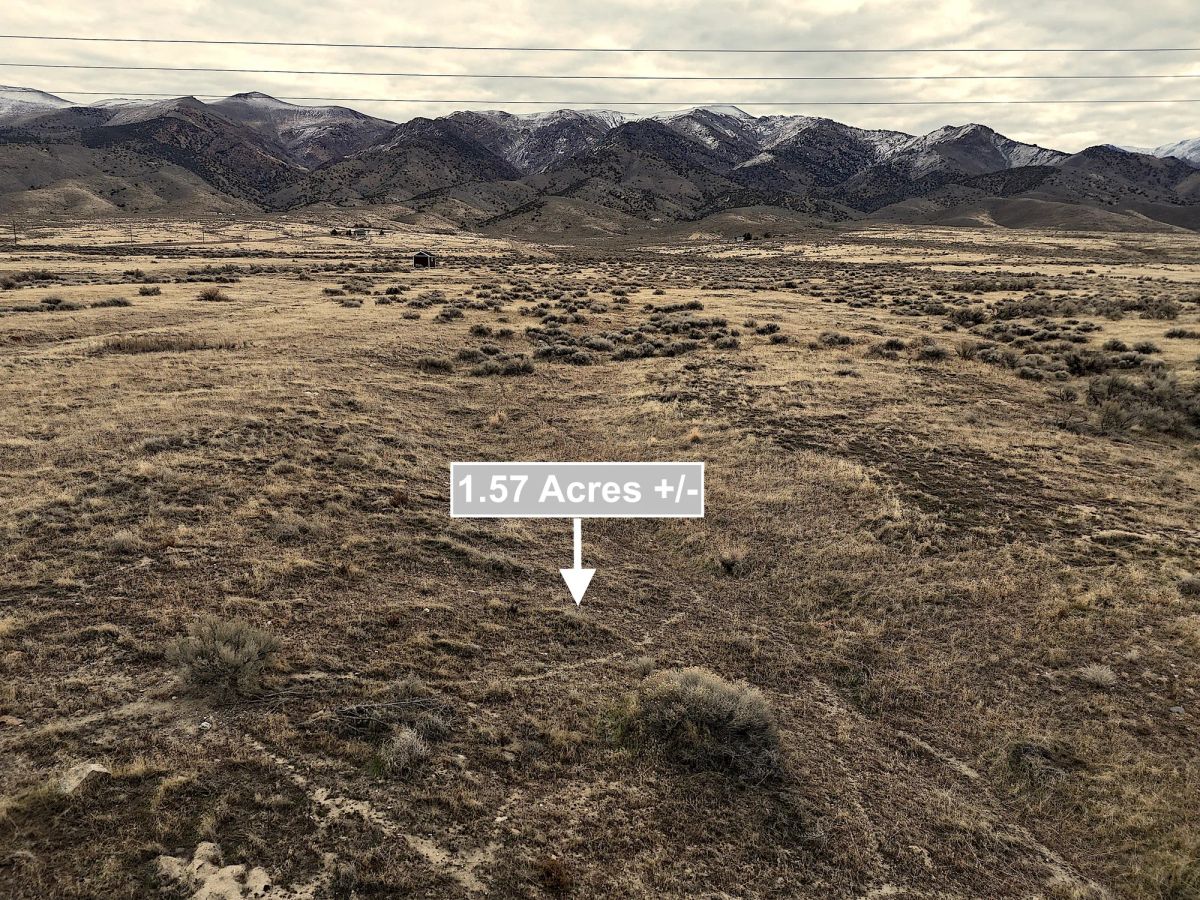 Decorative background for 1.57 Acres Land For Sale In Lovelock NV image 7