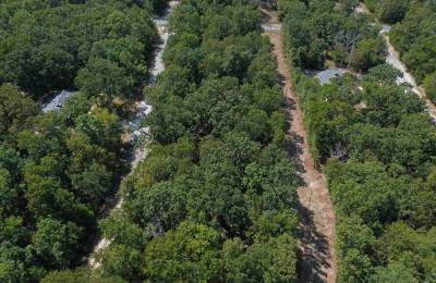 Lake Living Awaits! 0.55 Acres in Horseshoe Bend, AR