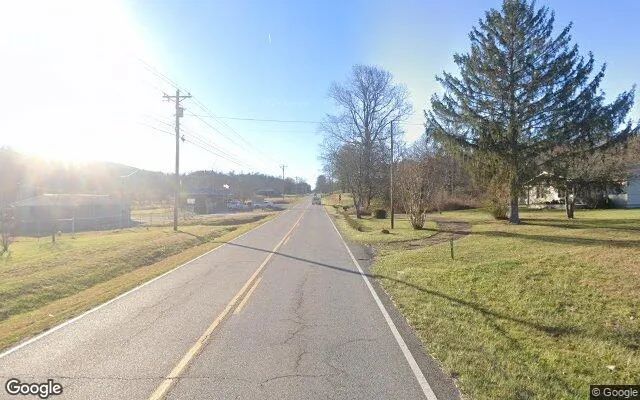 Decorative background for 1.49 Acres in Blairsville - Union County, GA image 5