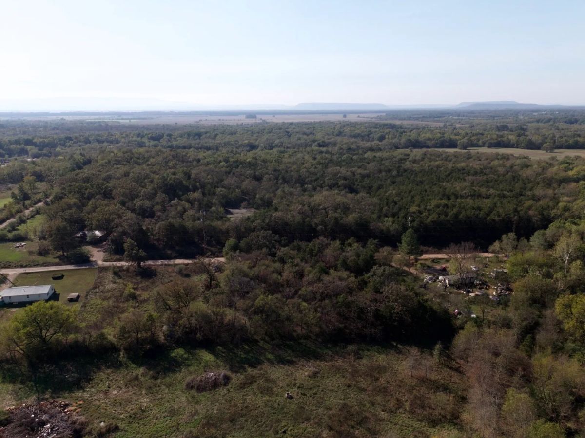 Decorative background for 1.97 Acres with Owner Financing and $1,695 Down in Franklin County, Arkansas image 5