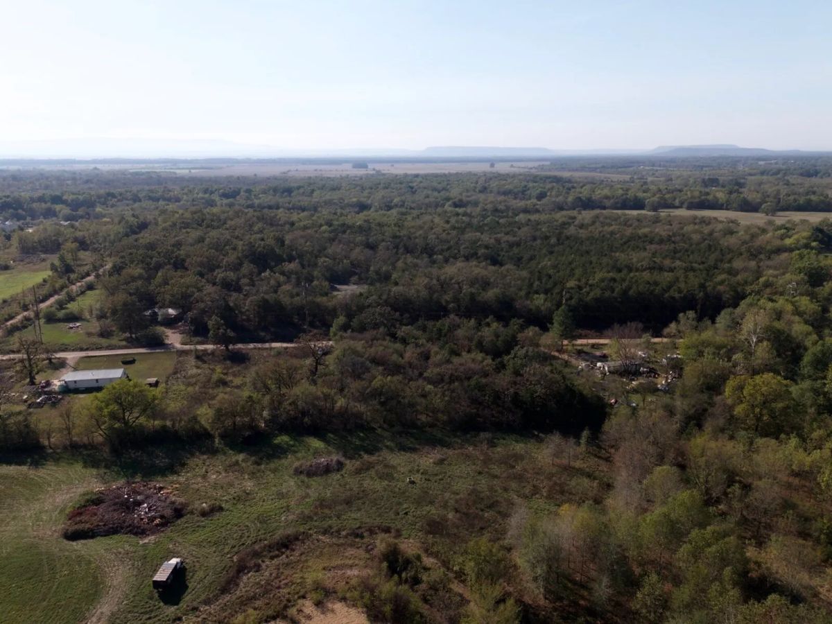 Decorative background for 1.97 Acres with Owner Financing and $1,695 Down in Franklin County, Arkansas image 9