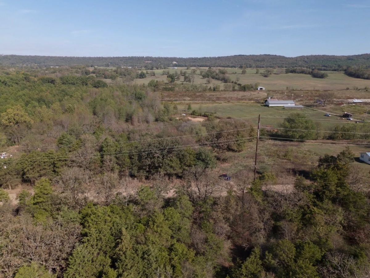 Decorative background for 1.97 Acres with Owner Financing and $1,695 Down in Franklin County, Arkansas image 20
