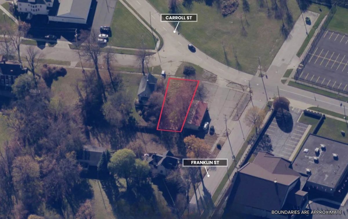 311 CARROLL ST, SAGINAW, MI 48607 - Image 3